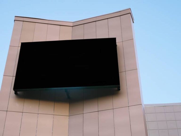 Outdoor Digital Sign - Dynamic LED